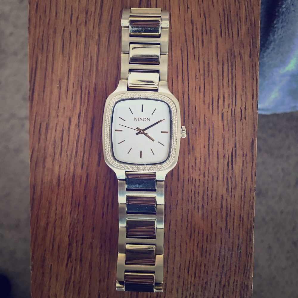 Nixon champagne Shelley Watch